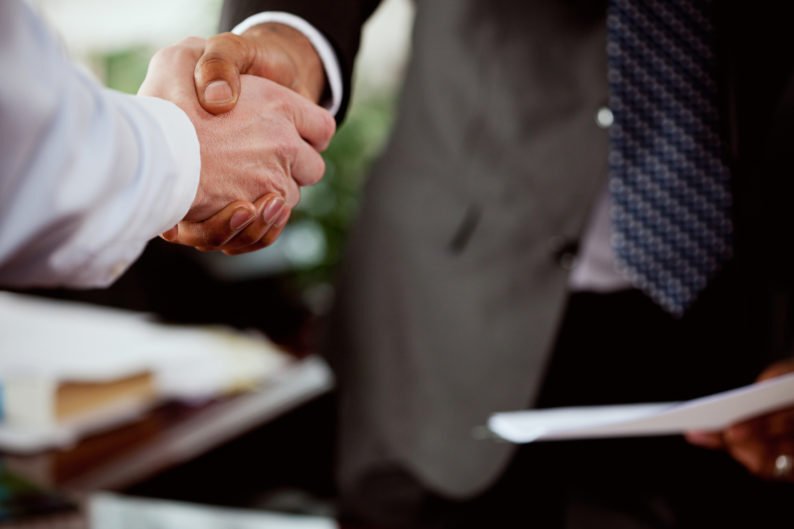 usar o plano de saúde após sair da empresa